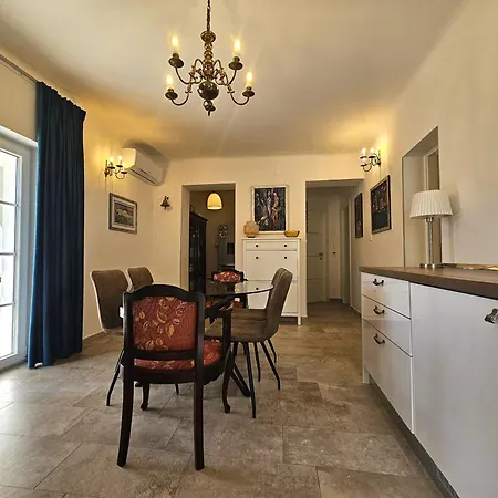 Διαμέρισμα Family Friendly With A Swimming Pool Arbanija, Ciovo - 11789 *
